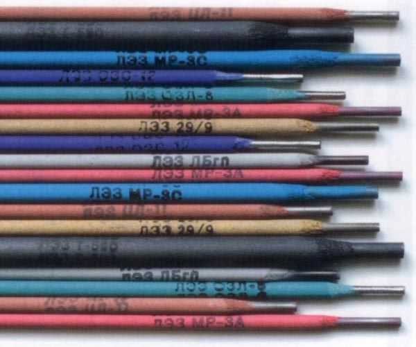 There are more than 200 brands of electrodes for welding, about 100 of them can be used for manual electric arc welding