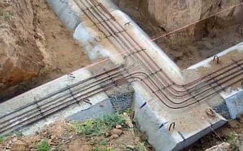 To make the foundation from the FBS with your own hands more durable, it is reinforced