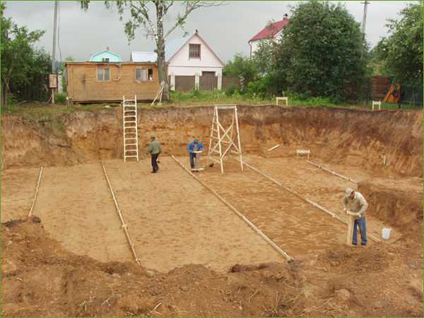 If the house has a basement, the foundation pit turns out to be large