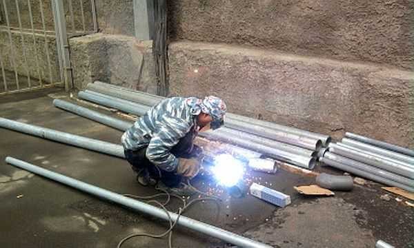 It is better to weld zinc plated in the open air: evaporating zinc is very harmful