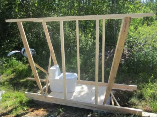 A dry closet is installed on the podium