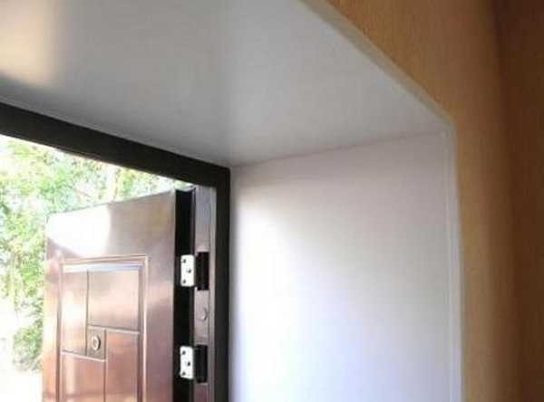 This is how the doors may look after finishing the slopes with igpsokarton, and you can do it yourself