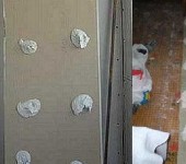 Methods for applying putty patches may vary. The main thing is that the element holds well