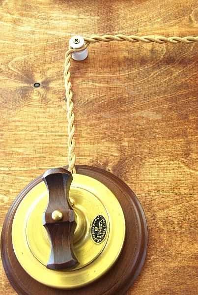 Open wiring on insulators is becoming popular again in retro interiors