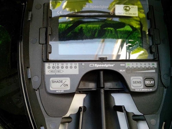 Adjustments of the SpeedGlass chameleon welding mask