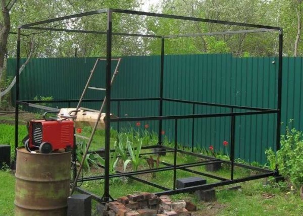 Fully assembled frame made of shaped pipe for the gazebo