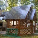 A very interesting option: the design follows the shape of the house