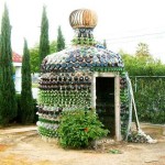 Also interesting: a gazebo made of bottles