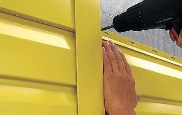 Sheathing the house outside with metal siding is simple: you can do it yourself even without much construction experience