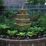 Such a flower bed can be placed in the center of a large