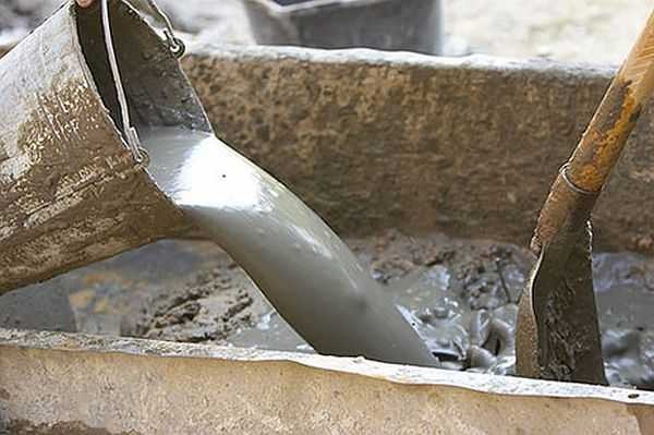 The order of adding components for concrete during mixing can be different
