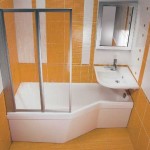 Place the sink above the bathroom - everything you need in a minimal area
