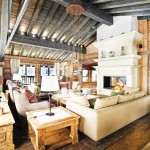 Beams, stove, furniture are all heavyweight, but nevertheless spacious and flat