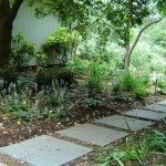 Another option for laying homemade concrete slabs in a garden path