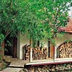 Two concreted logs near the wall. That's the whole device