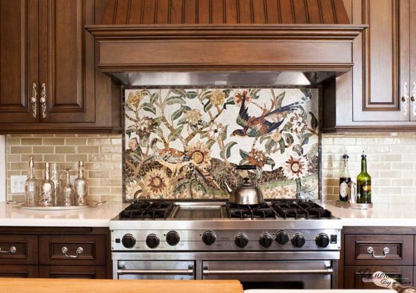 Composite apron for the kitchen - from tiles and mosaics