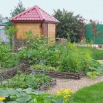 Wicker garden fence