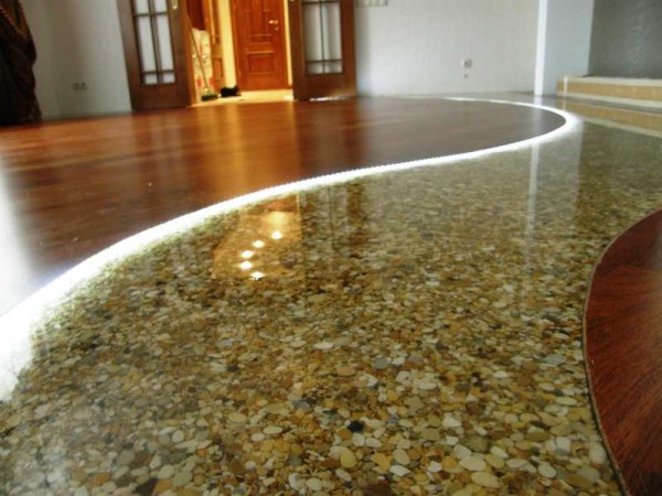 Another option for a floor with a volumetric pattern
