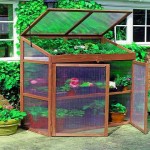 Make such a greenhouse cabinet from wooden slats and sew it up with polycarbonate