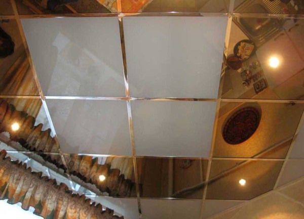 There are PVC sheet ceiling panels