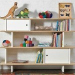 A combination of open and closed shelves - convenient for preschool children