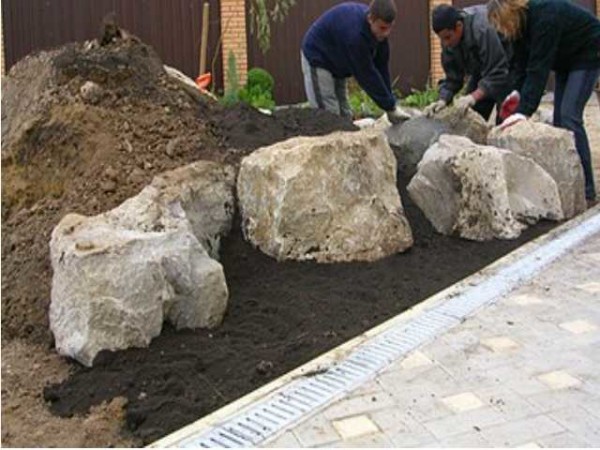 Below are the largest and heaviest stones