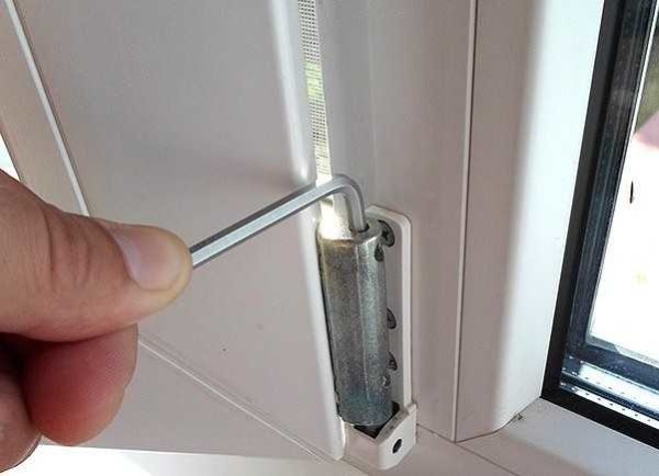 Changing the vertical position of the sash