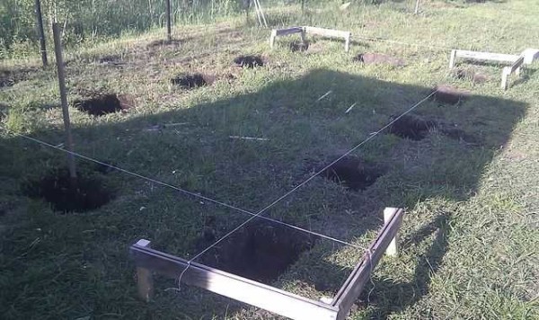 Dug pits for pillars