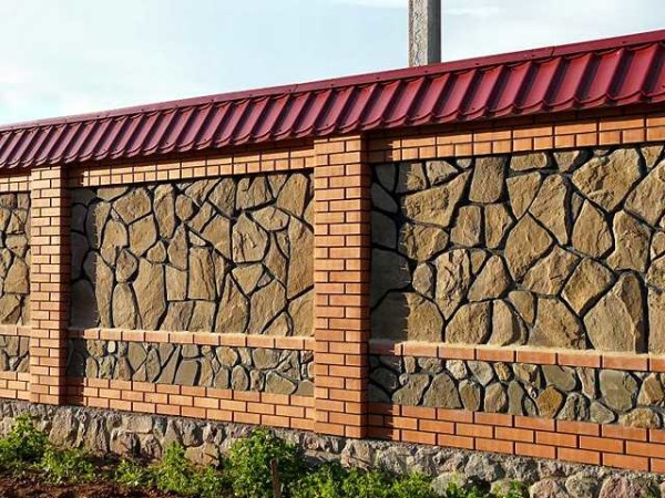Fences and fences for the home need protection from precipitation