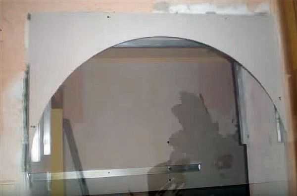Using a corner, draw an arc