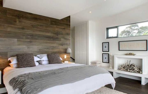 One of the options for using lining in the bedroom interior