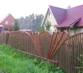 The non-standard approach and decorativeness of the picket fence has increased many times