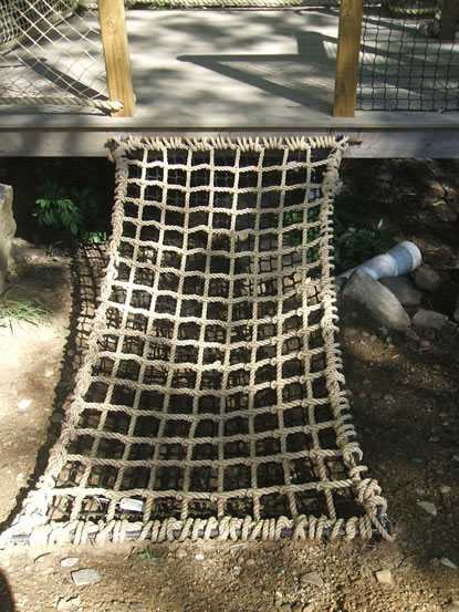 Coming off the platform from the ropes - to coordinate movements