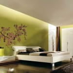 In this interior, a clear hint of the owners' interest in oriental cultures is the sakura branch