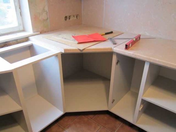 Another way to use corner space