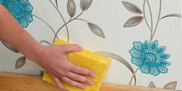 Not all wallpapers are washable. Some - only wipe lightly with a dry soft cloth or sponge