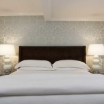 Almost classic wallpaper pattern - other surfaces in beige