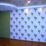 A combination of a solid background on the main walls and flowers of the same tone on an almost white background