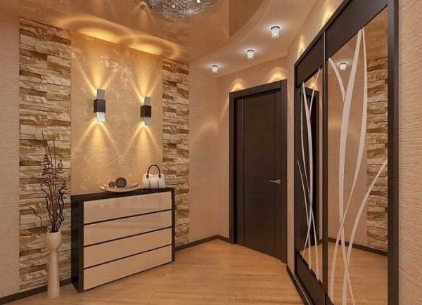 An example of multi-zone hallway lighting