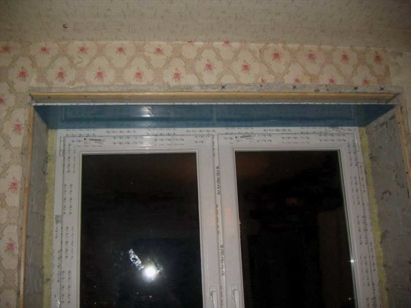 Inserted upper part of the plastic slope