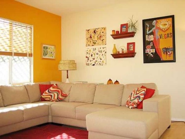 A bright color from the same palette is the easiest way to brighten up your interior.