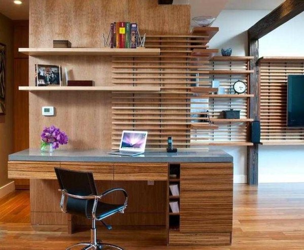 An example of arranging furniture in an office in an apartment