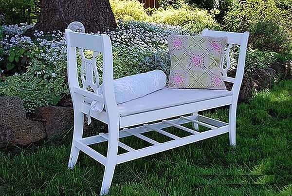 Ready-made bench made of streaks