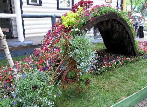 Arch of flowers ...