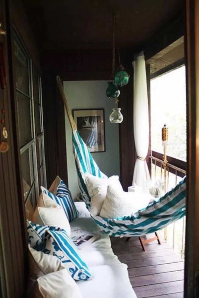how to equip a balcony inside