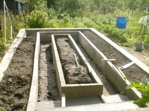 Concrete garden fences are the most durable and will never float