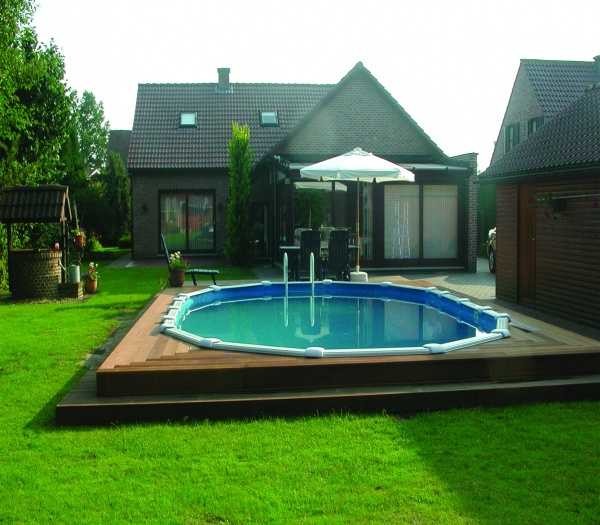 Beautiful pool in the country with your own hands