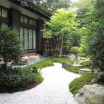 For the design of the garden plot to be harmonious, it is very good that both the house and the plot are in the same style.