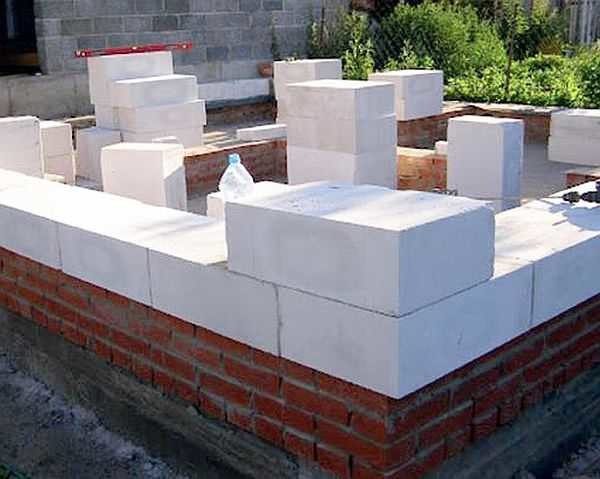How to lay out the second row corner block