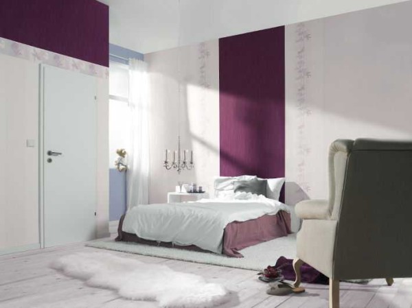 How to glue the wallpaper in an original way